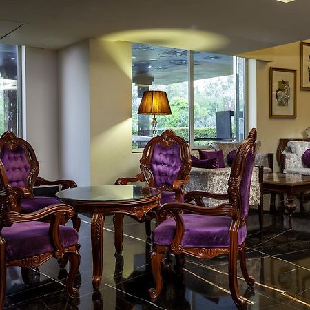 Atrio By Devam Hotel Gurgaon Bagian luar foto