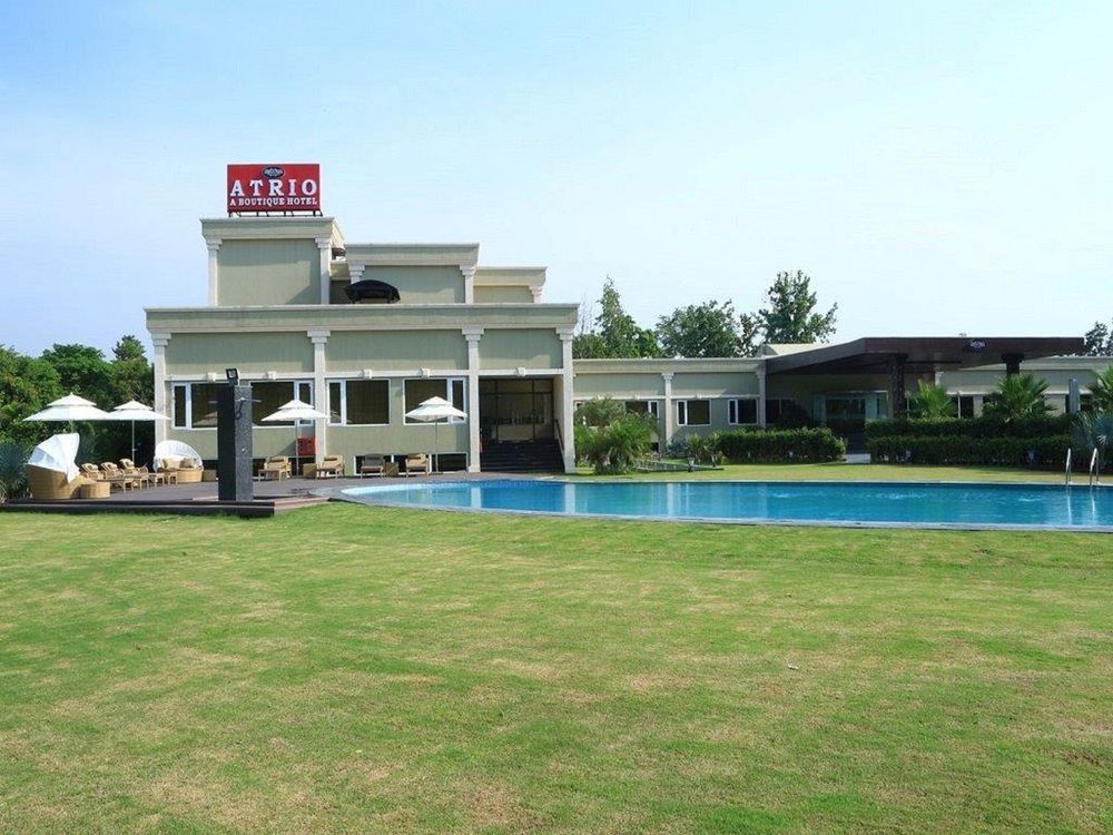 Atrio By Devam Hotel Gurgaon Bagian luar foto