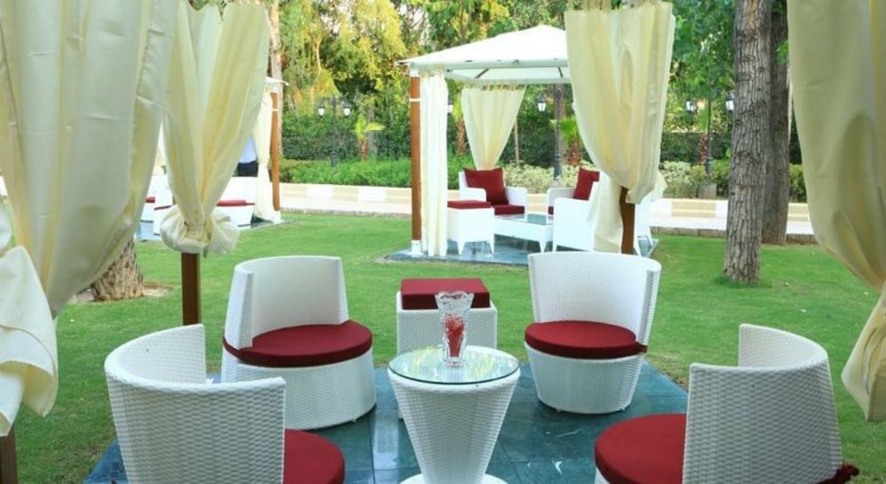 Atrio By Devam Hotel Gurgaon Bagian luar foto