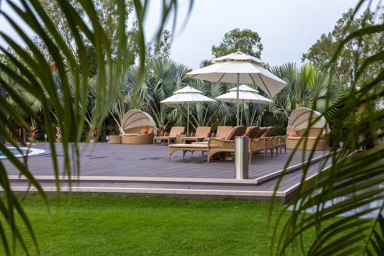 Atrio By Devam Hotel Gurgaon Bagian luar foto