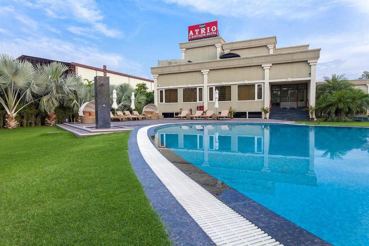 Atrio By Devam Hotel Gurgaon Bagian luar foto